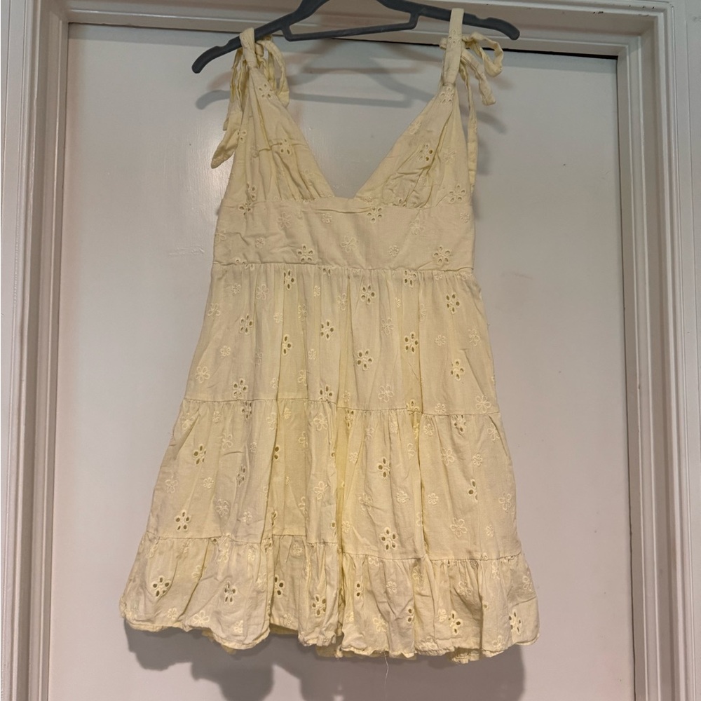 Princess Polly Light Yellow Dress